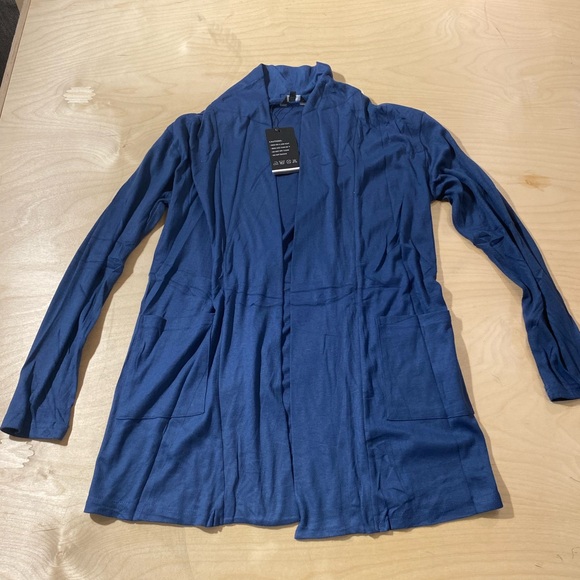 Micoson Cardigan size Small (HO) - Picture 6 of 12